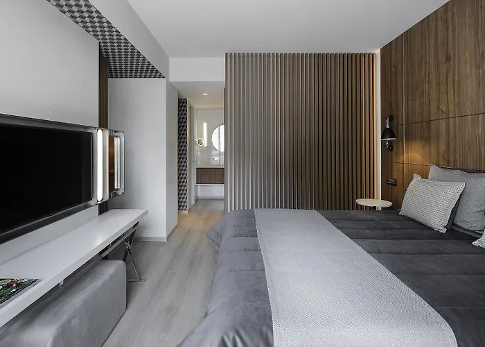 Evridiki Hotel 4*